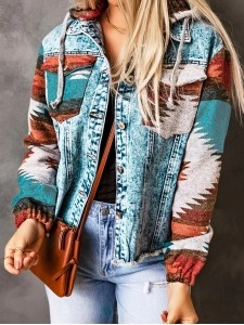 Retro print patchwork hooded denim jacket Retro print patchwork hooded denim jacket