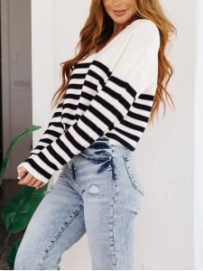 Women's V-neck striped sweater